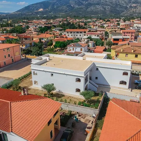 Apartment In - Nuoro Orosei